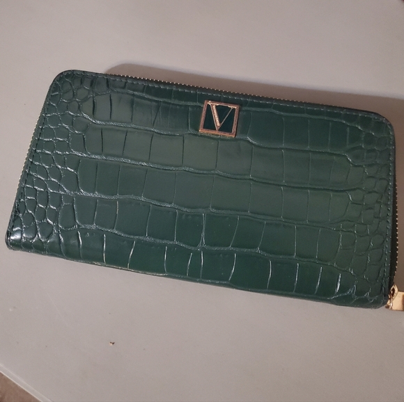 Victoria's Secret Handbags - Victoria's Secret continental wallet Emerald Croc